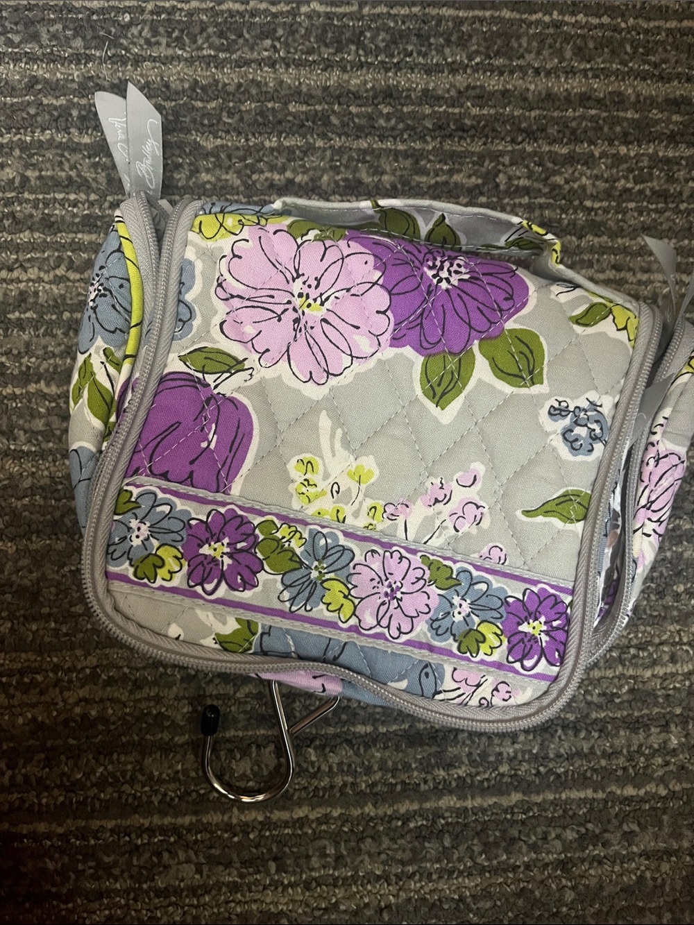 Vera Bradley Quilted Floral Hanging Cosmetic Bag - Gray, Purple, Pink BNWOT 83
